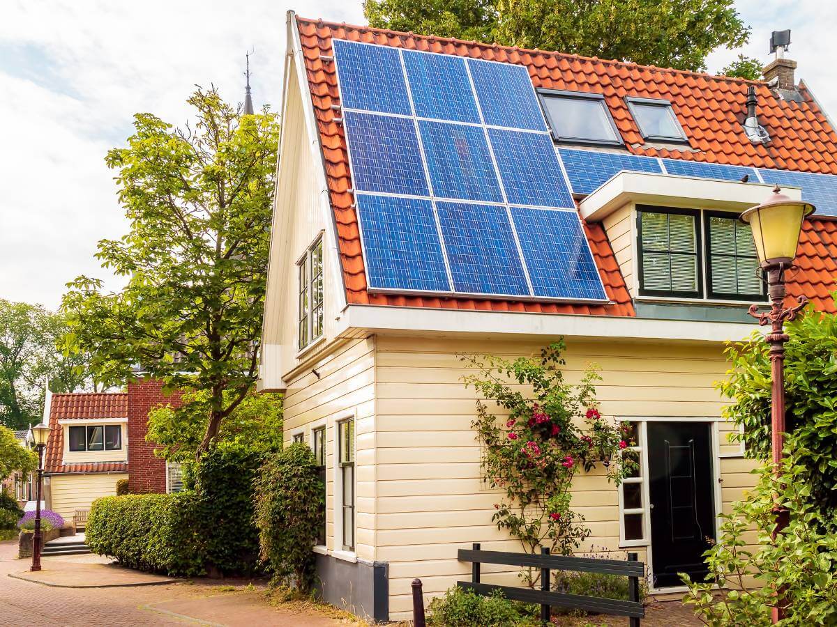 Can You Power Your Home 24/7 with Solar Energy?